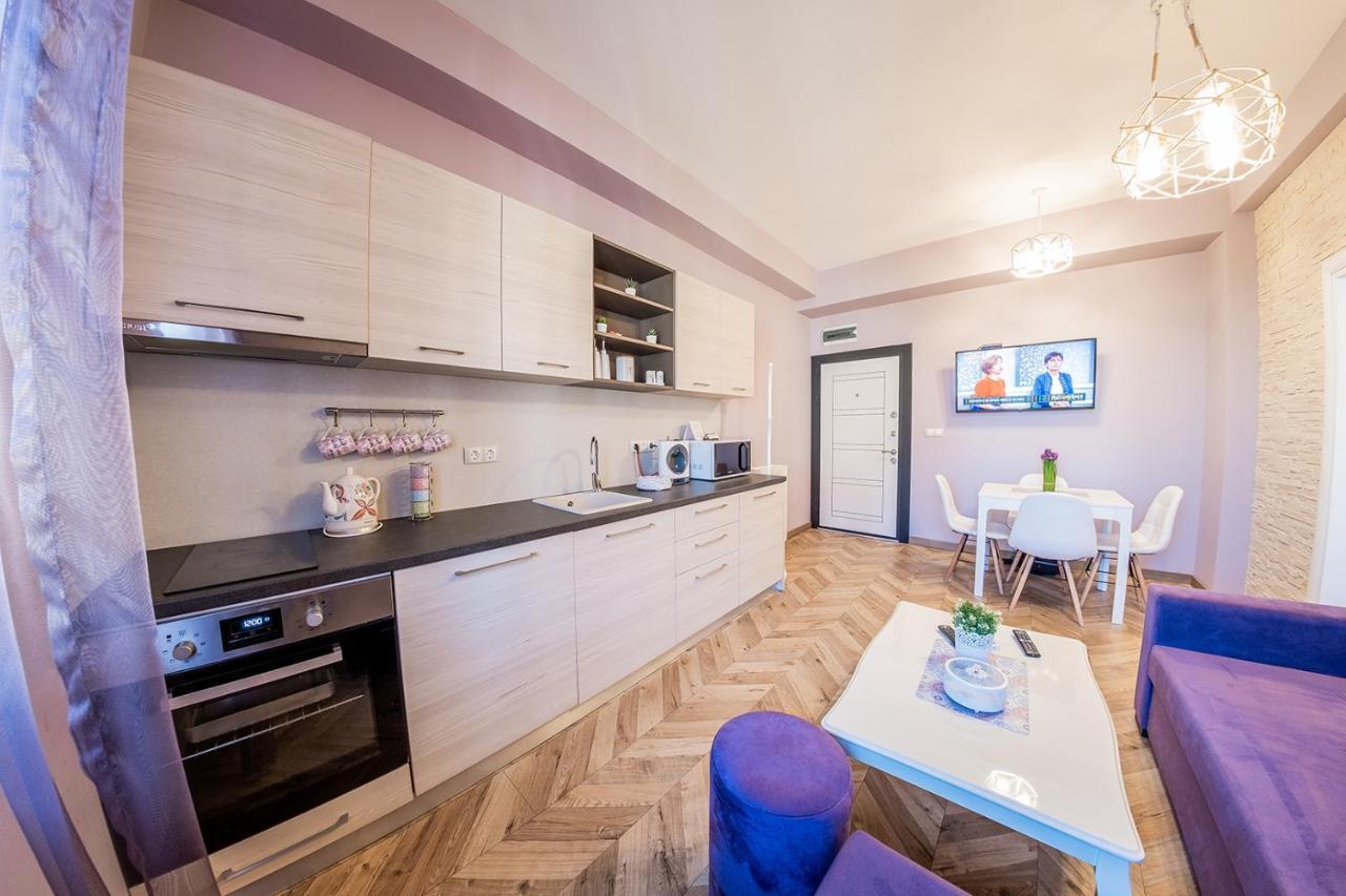 Violet Life Apartment